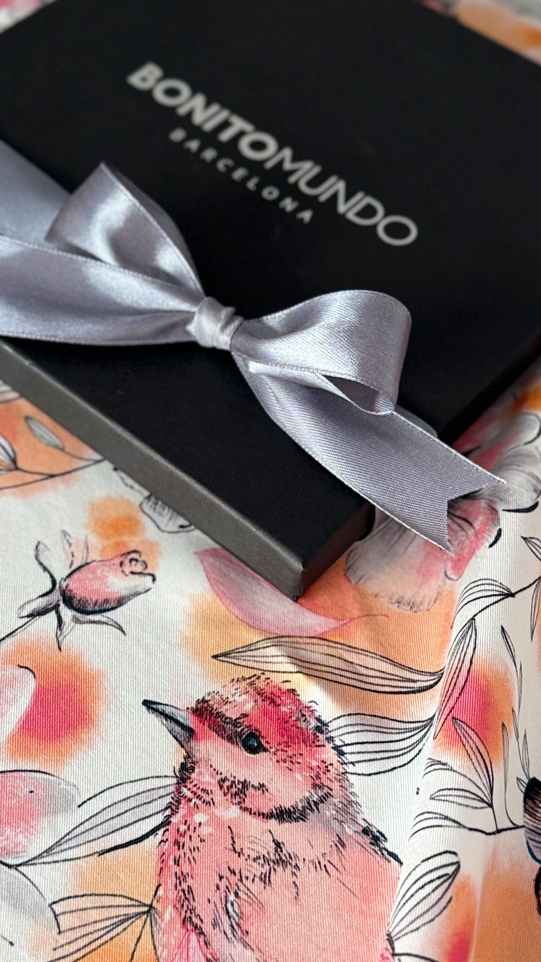 silk scarf gift box bonito mundo