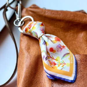 Las Violetas · Silk Keychain