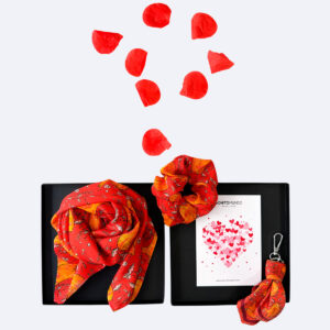 coletero, pañuelo y llavero de seda Free Spirit de Bonito Mundo