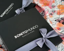 caja regalo para pañuelo de seda Bonito Mundo